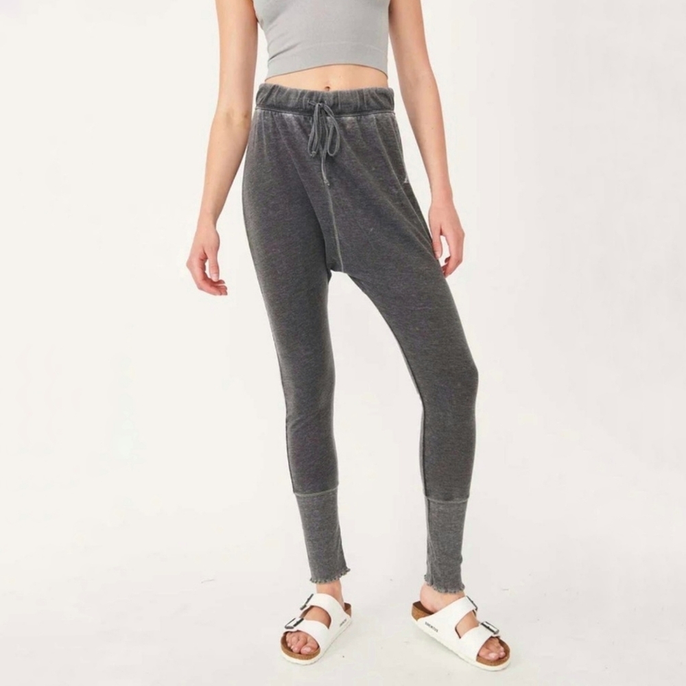 Free People Cozy All Day Harem Leggings Joggers  Washed Black - Picture 3 of 6